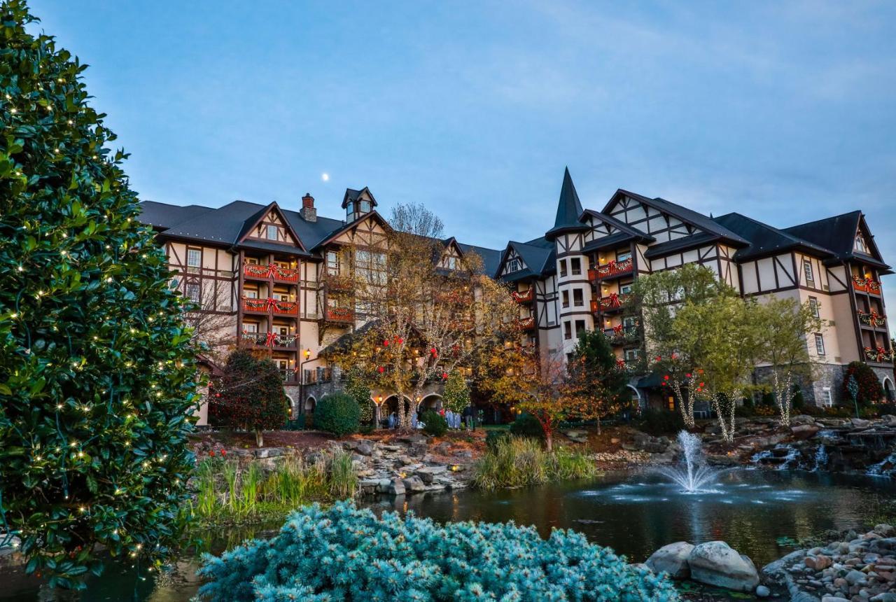 The Inn At Christmas Place Pigeon Forge Exterior photo