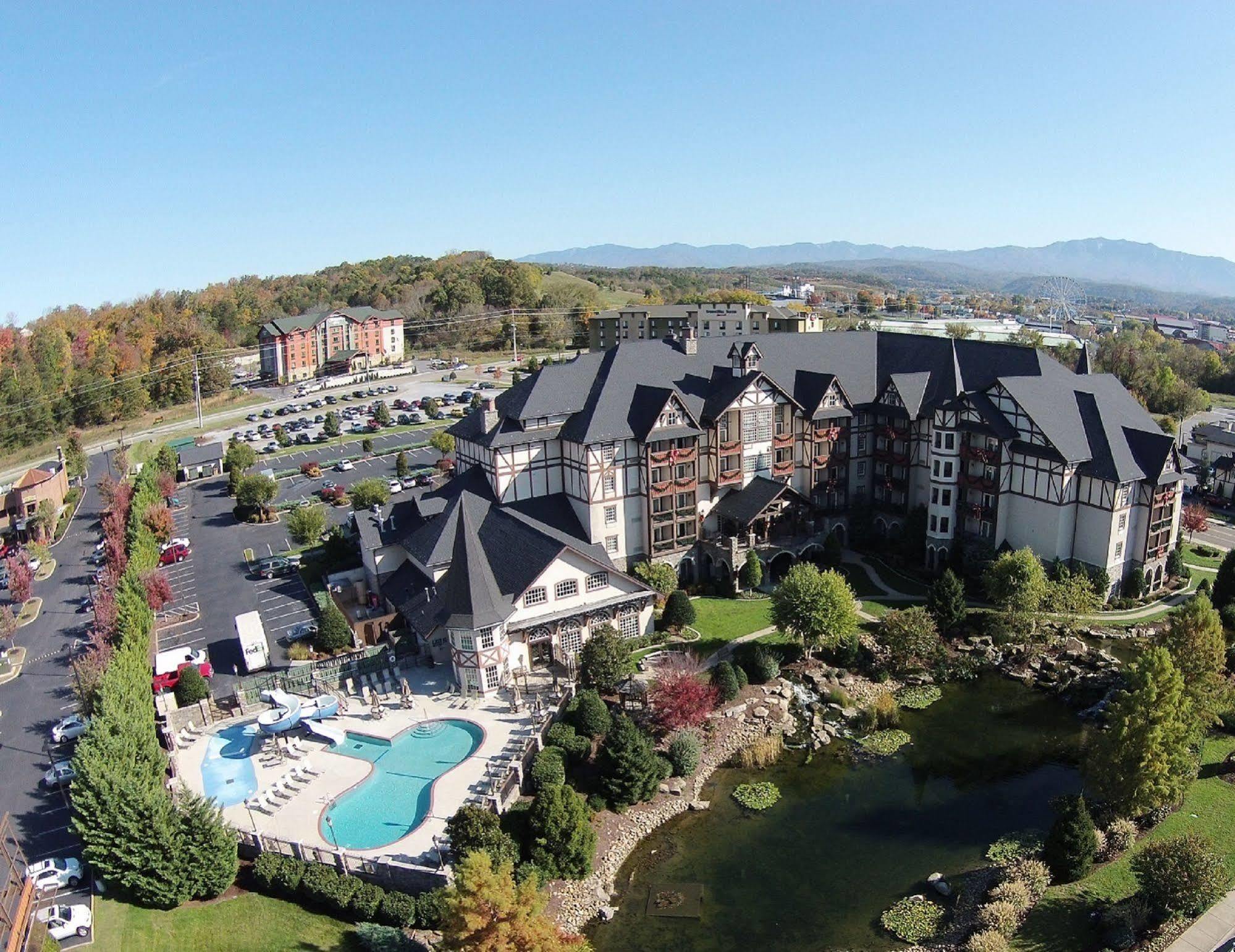 The Inn At Christmas Place Pigeon Forge Exterior photo